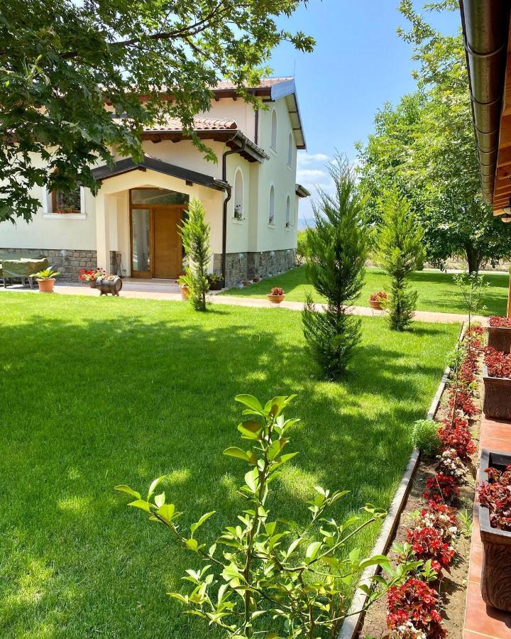 Lazar Winery Tourism B&B Rosoman エクステリア 写真