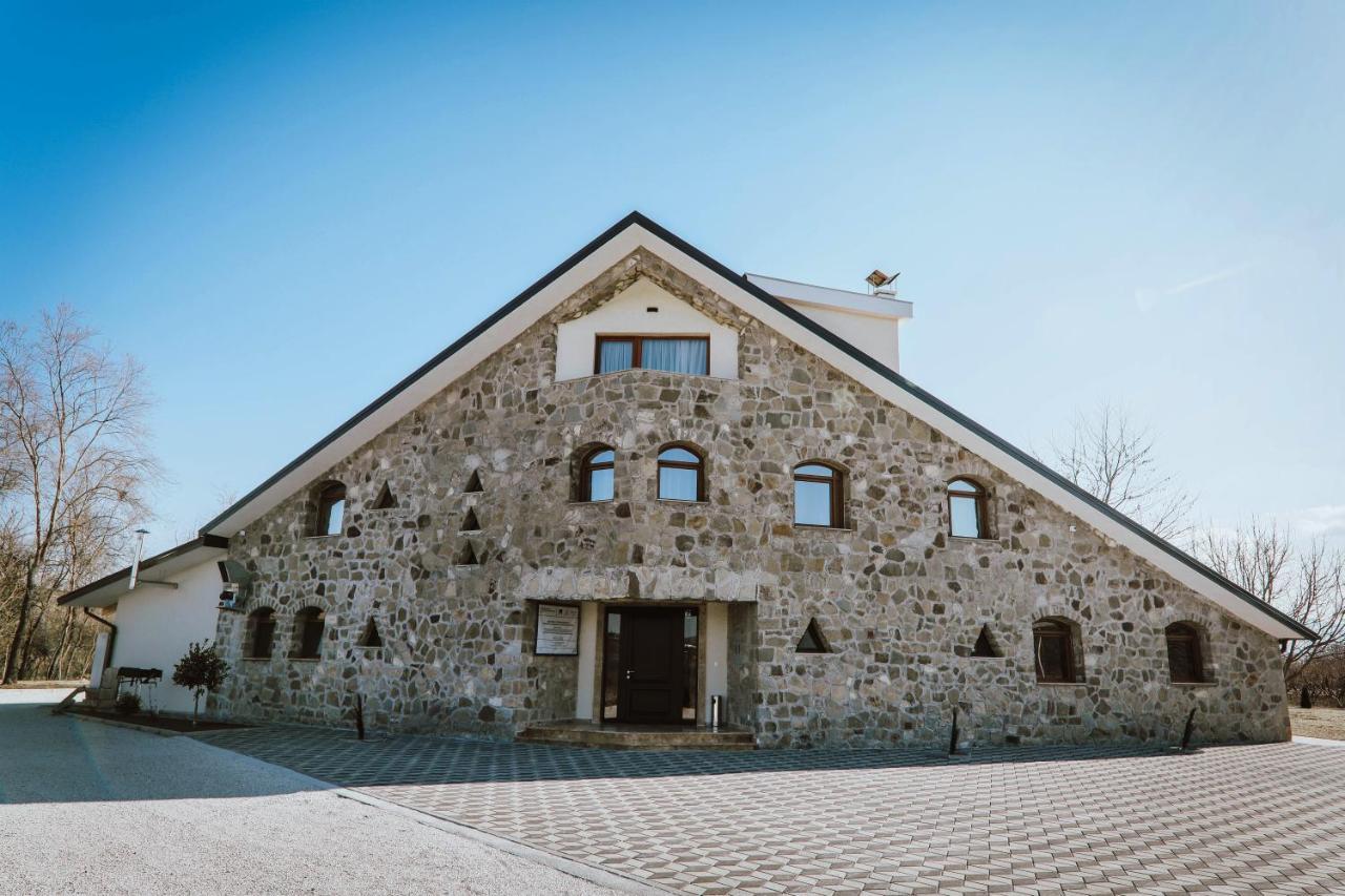 Lazar Winery Tourism B&B Rosoman エクステリア 写真